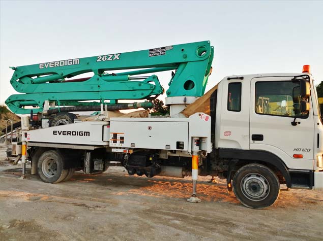 ready mixed concrete pump truck